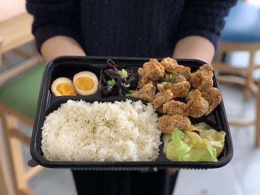 Popcorn chicken bento box