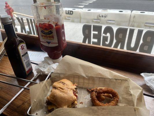 Cheese Burger and Onion Ring