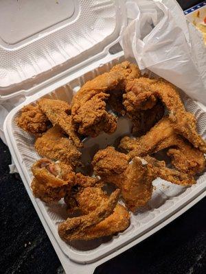 Fried chicken wings