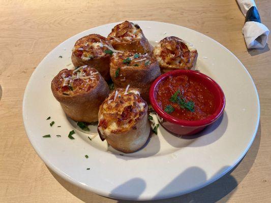 Pizza rolls appetizer