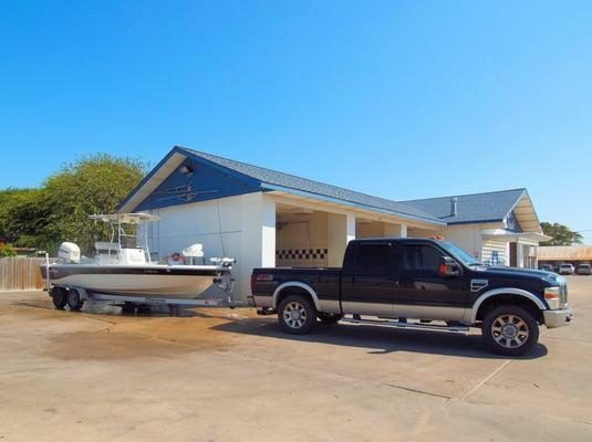 We can easily accommodate boats and RV's.