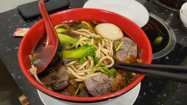 Spicy beef noodle soup