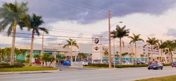 Braman BMW storefront