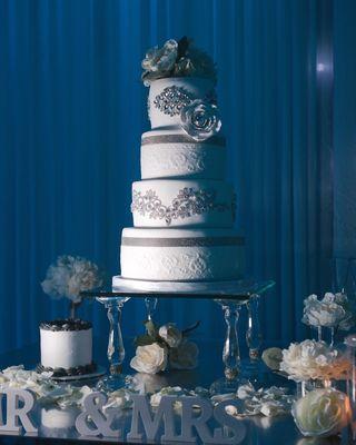 Crystal Cake Stand