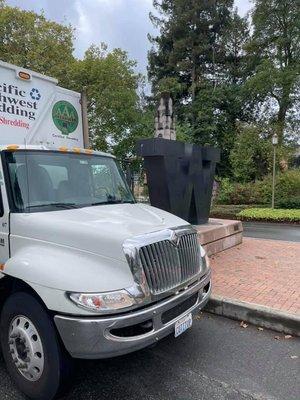 Pacific Northwest Shred Truck in front of University of Washington