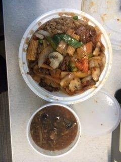 Lunch Special: Hot & Spicy Beef and Hot & Sour Soup