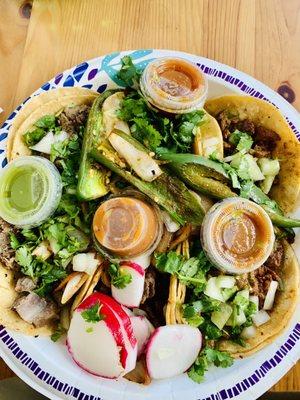 Tacos pastor, lengua, y asada.