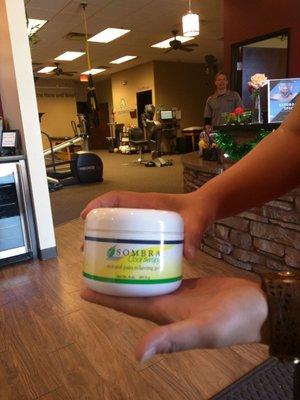 Sombra cooling gel, a natural pain-relieving gel.