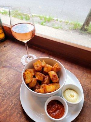 Patatas bravas