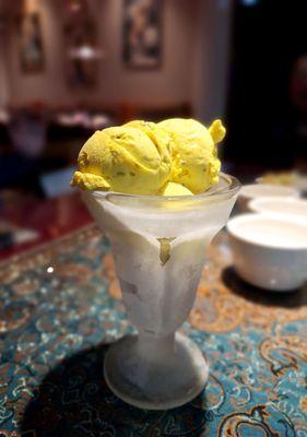 Saffron ice cream