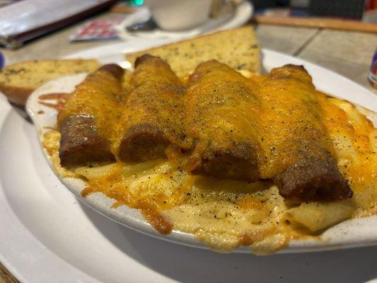 Mac and cheese add spicy links