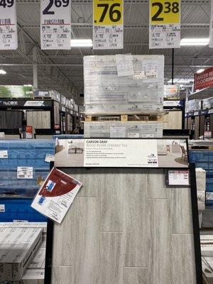 Ceramic floor tile