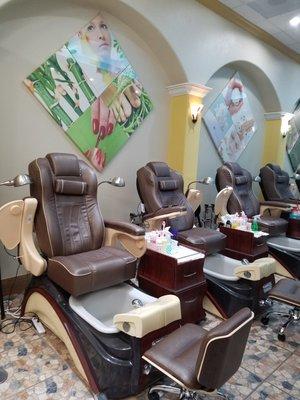 Crystal Nails and Spa in Houston, TX 77075