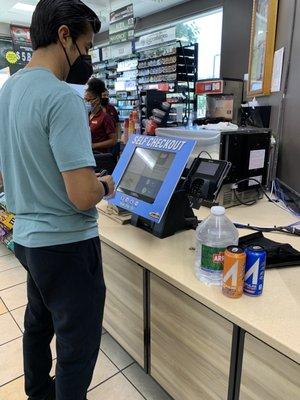 Self checkout machine