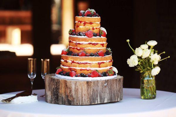 A naked wedding cake