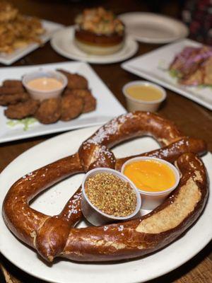 Giant Bavarian Pretzel Instagram: nycgirlseat