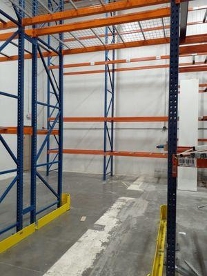 Small Warehouse - Low Clearance - Pallet Rack