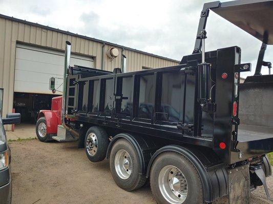 Swing Gate Body with High Lift Tailgate