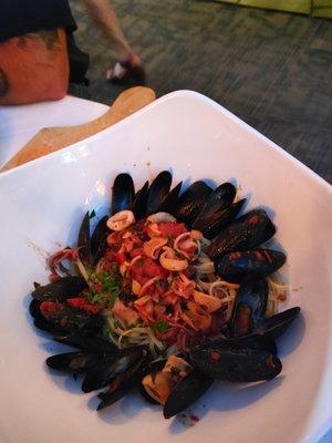 Mussels Fra Diavolo