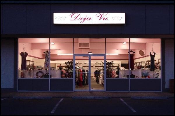 Deja Vu Fashion Consignment Shoppe