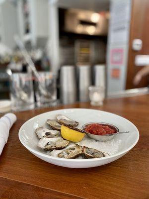 Market oysters