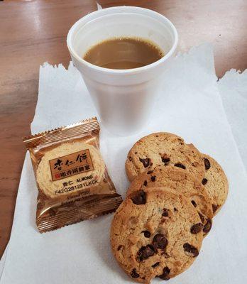 Chocolate Chip & Almond favored Cookies, yum! Paired with Coffee during my PT session, so good!