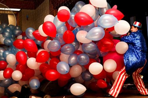 Red, White & Balloons Live Concert