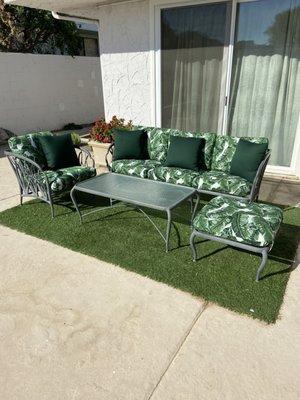 Outdoor lounge furniture