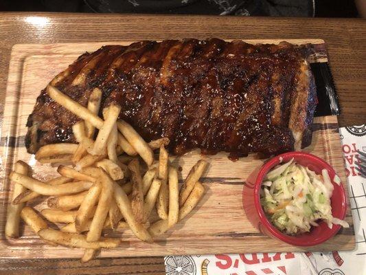 Ribs with fries and slaw