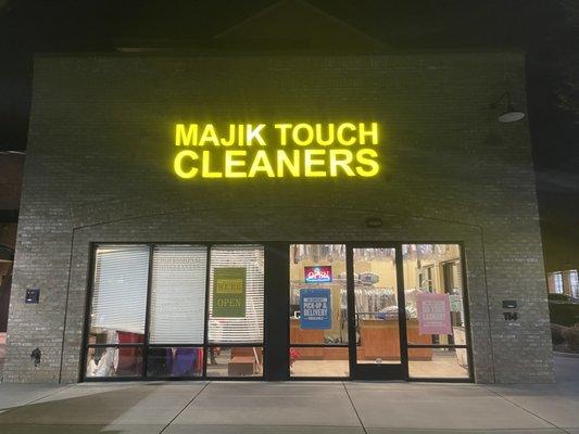 Your #1 Dry Cleaners!