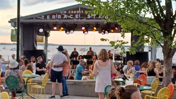 Free live music at the Union Terrace.