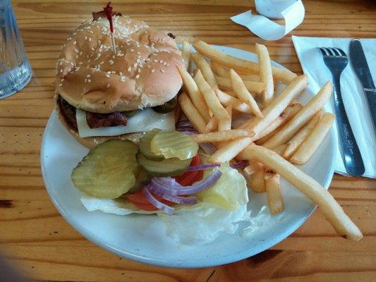 Jalapeno bacon burger