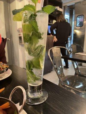 Saki Mojito