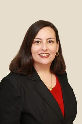 Stephanie Canessa, Agent