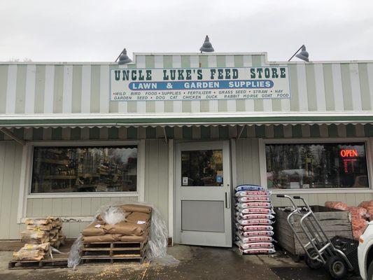 Uncle Luke's Feed Store