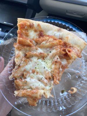 Penne vodka pizza