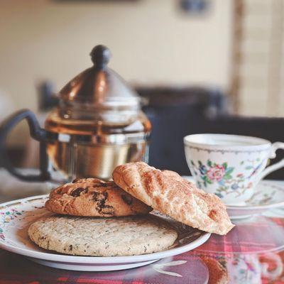 Tea and cookies