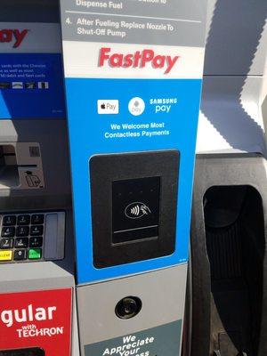 Finally, a station where you can pay with your phone!