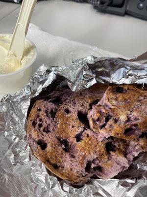 Bluberry bagel