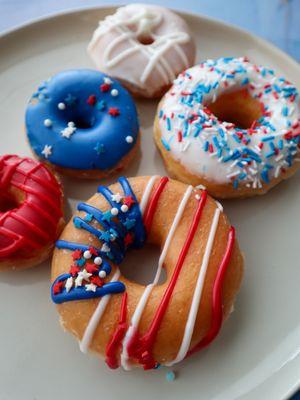 July Fourth donuts 2021 @tiffhuangry