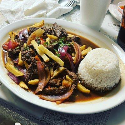 Lomo saltado w/steak