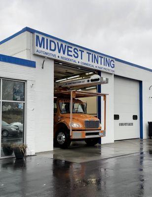 14 ft garage doors means we are able to service Semi's, RV's and other large vehicles for things like window tinting, stripes kits and ppf