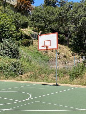 Great basketball courts with 1 full court for adults and two full courts with shorter hoop heights for kids