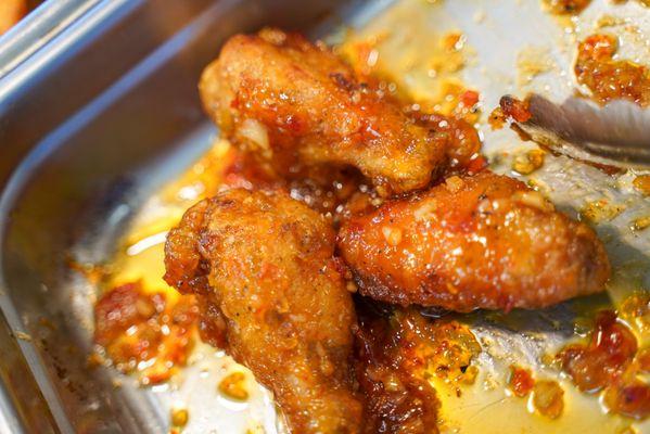 Vietnamese Chicken Wings

Cánh Gà Chiên Nước Mắm