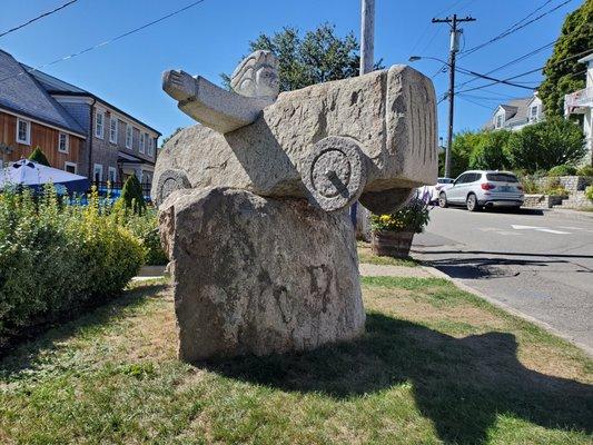 soapbox sculpture at Blue Moon Cafe