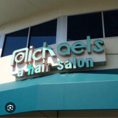 Michael's A Hair Salon