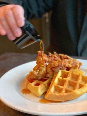 Chicken 'n waffle