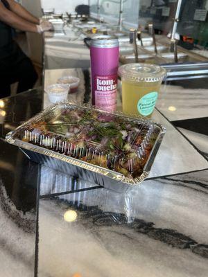 Chicken Tikka Bowl, lemonade and kombucha