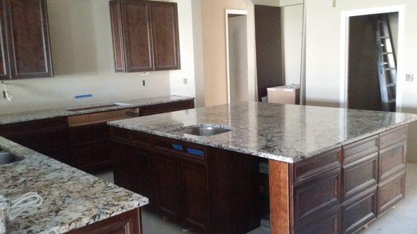 #graniteisland #granite #allgraniteandmarble #sarasotafabricator #kitchen