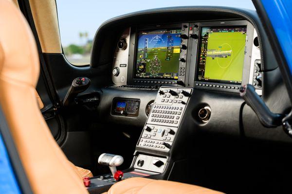 Interior of a G6 Cirrus SR22.